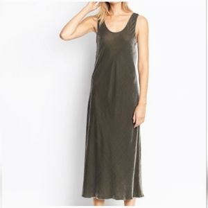 NWT Vince Velvet Tank Dress Size: Small smoke-free home